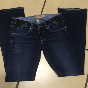 Maternity jeans size 27